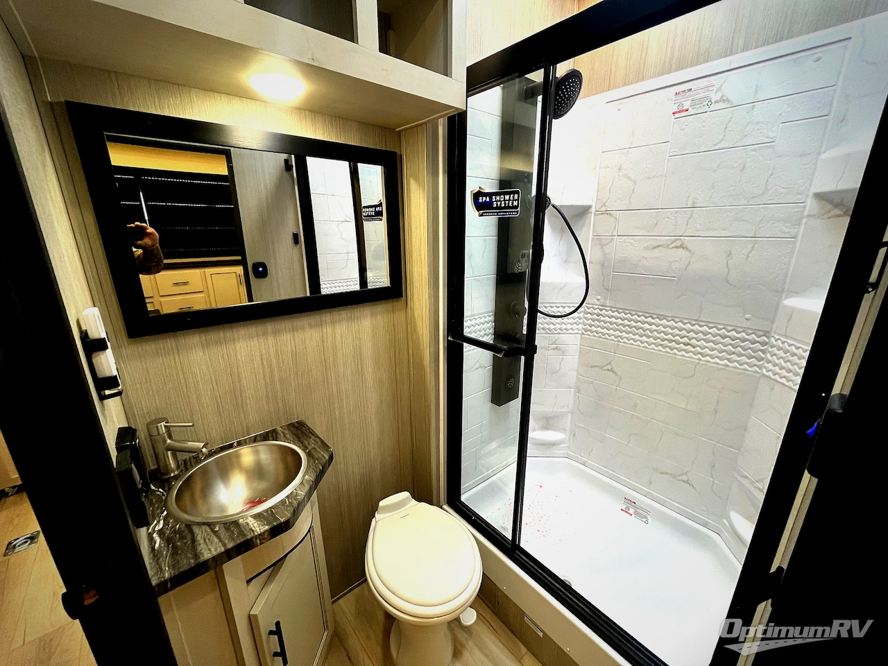 2026 Forest River Vengeance Rogue Armored 26L140 Photo 18