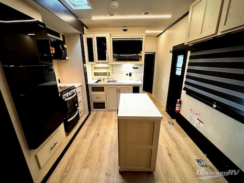 2026 Forest River Vengeance Rogue Armored 26L140 RV Photo 2