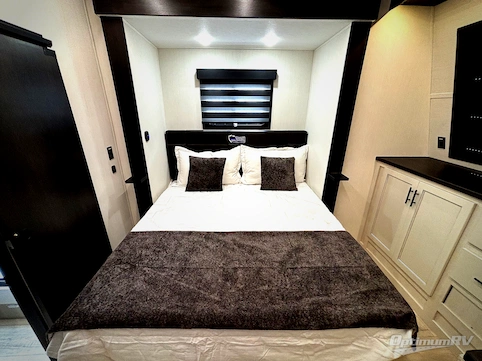 2026 Forest River Vengeance Rogue Armored 26L140 RV Photo 3