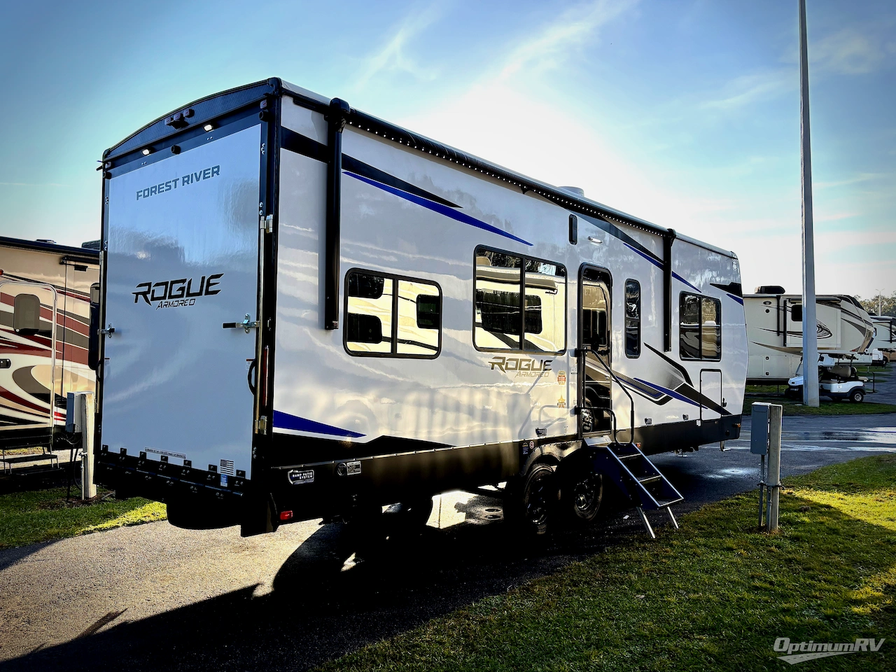 2026 Forest River Vengeance Rogue Armored 25L141 Photo 2