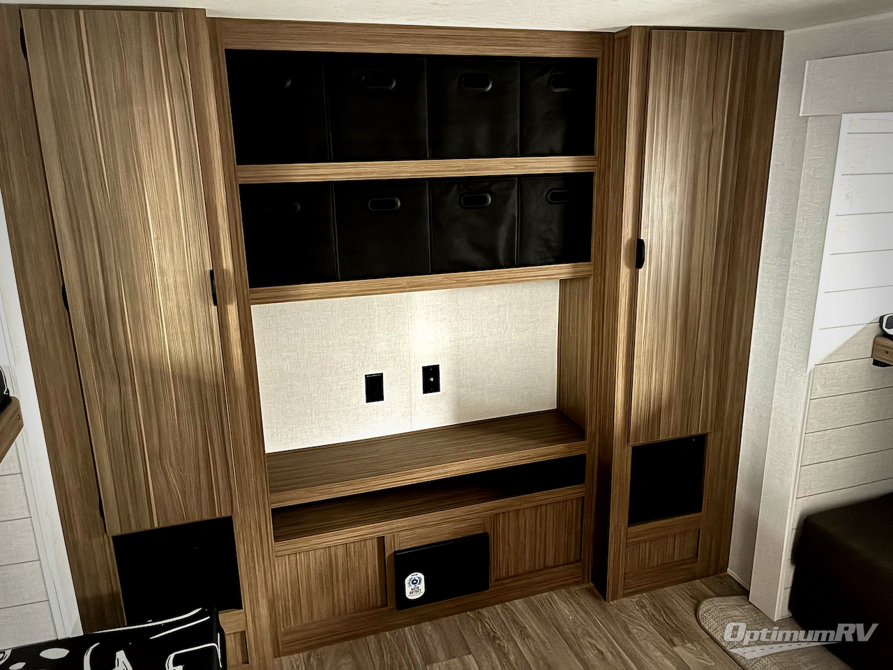 2026 Forest River Wildwood 31KQBTS Photo 9