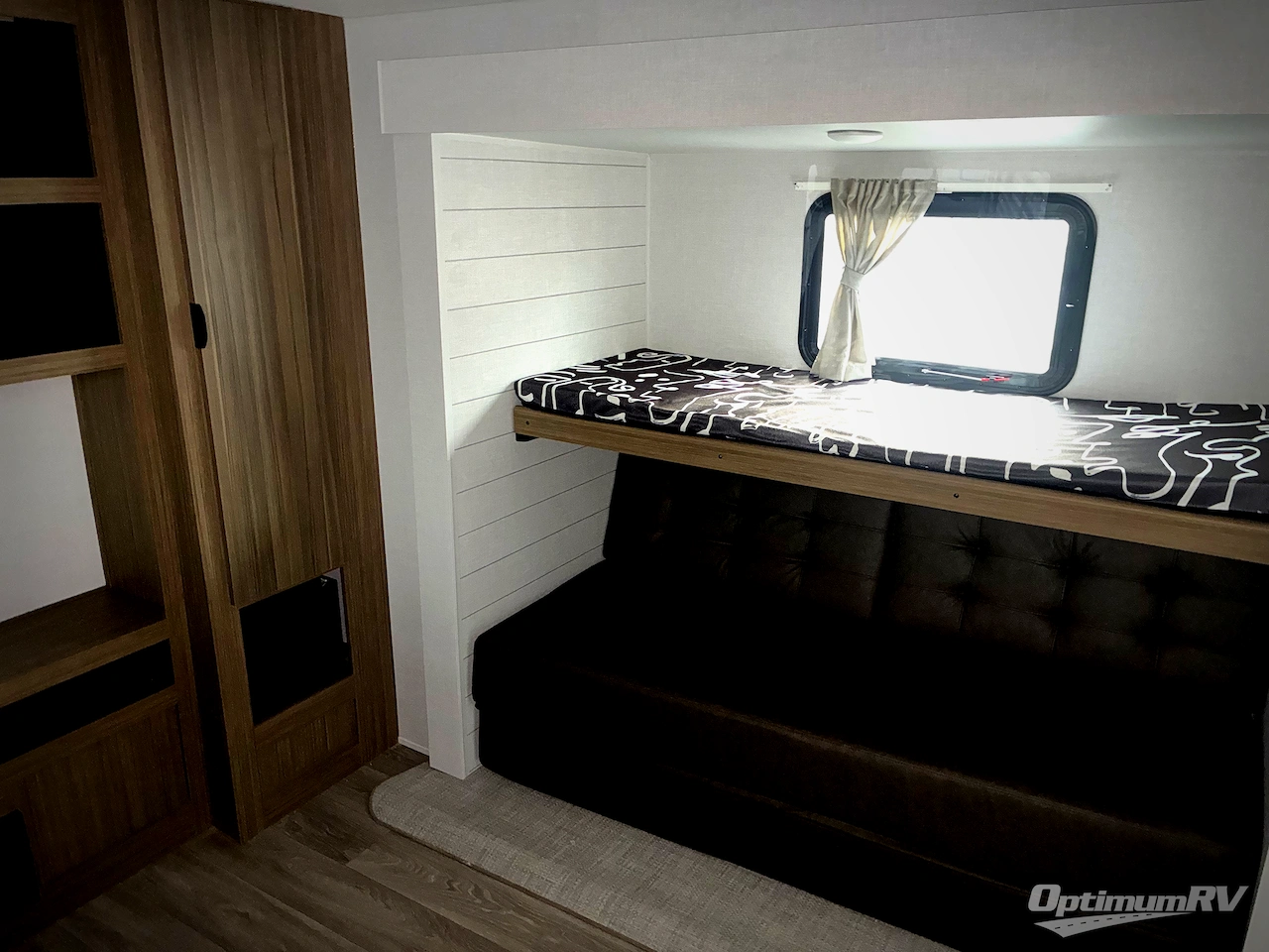 2026 Forest River Wildwood 31KQBTS Photo 10