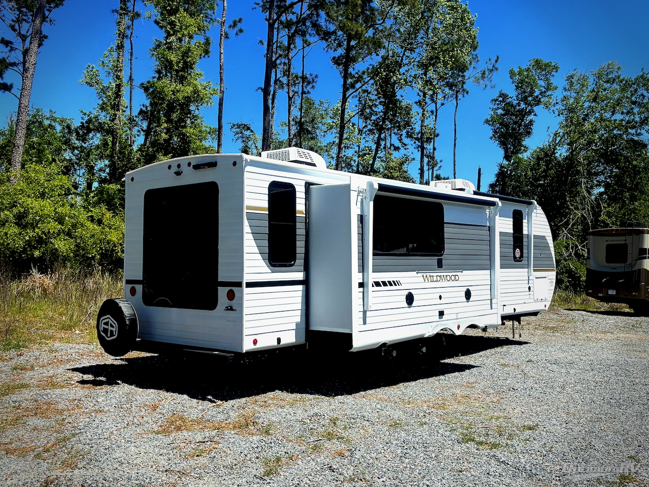 2026 Forest River Wildwood X-Lite 270ZEN Photo 2