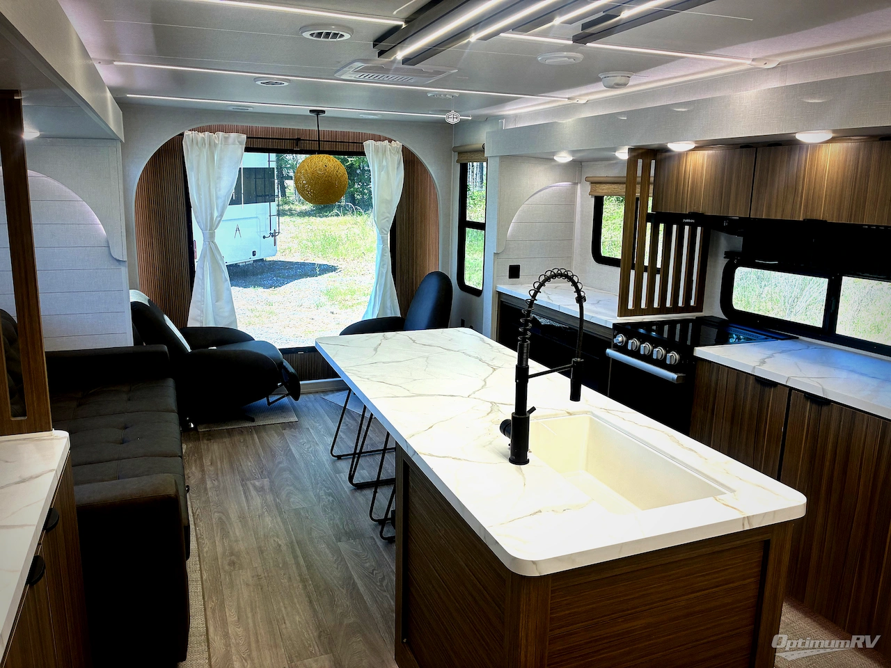 2026 Forest River Wildwood X-Lite 270ZEN Photo 4