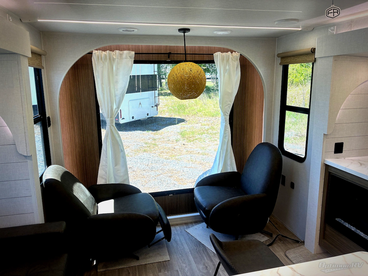 2026 Forest River Wildwood X-Lite 270ZEN Photo 5