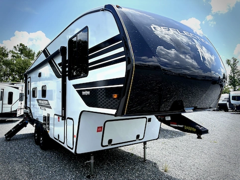 New 2026 Grand Design Reflection 150 Series 260RD Featured Photo