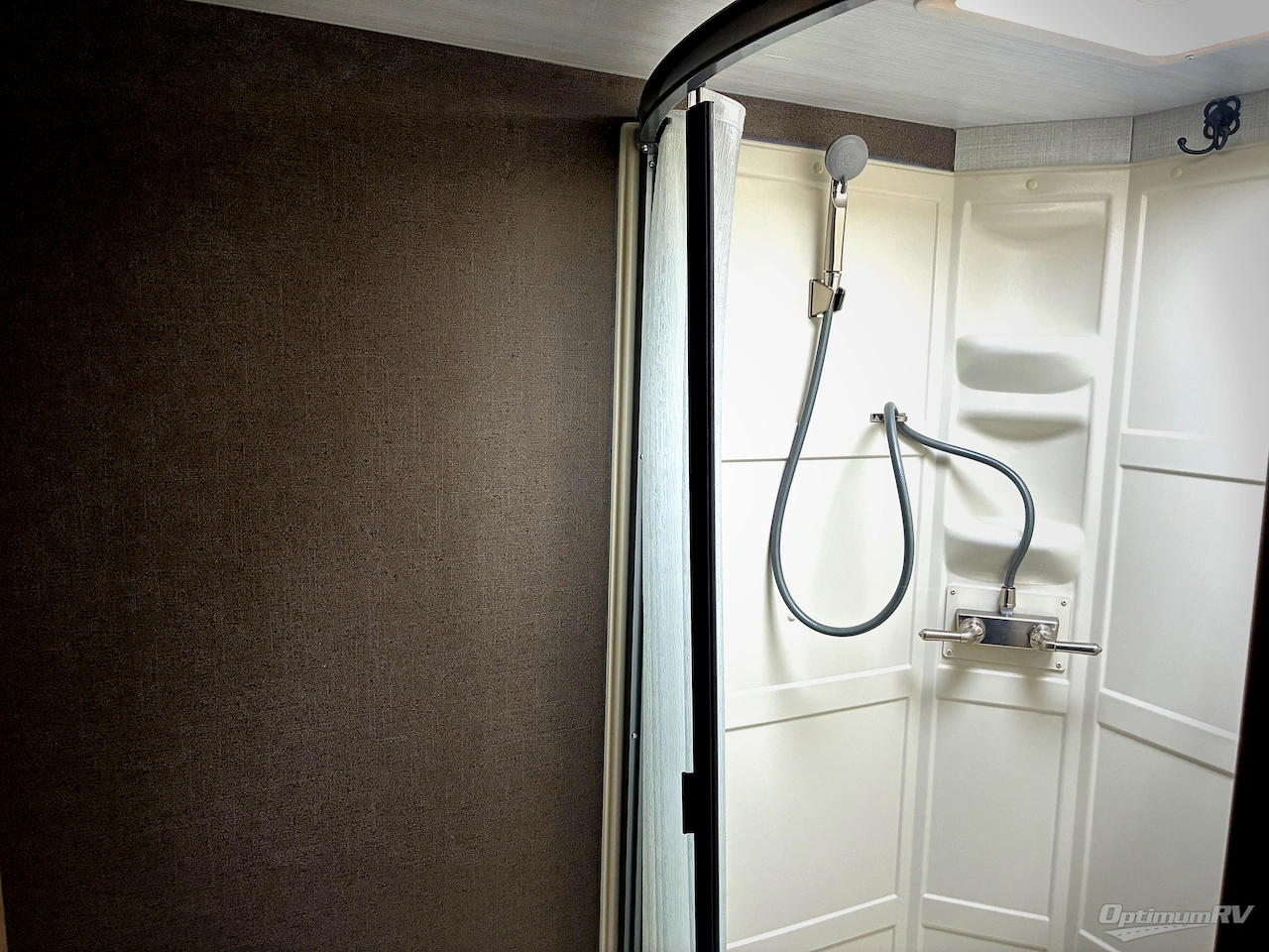 2020 Winnebago Towables Micro Minnie 2106FBS Photo 12