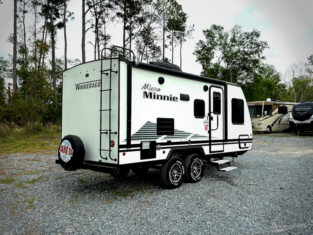 2020 Winnebago Towables Micro Minnie 2106FBS Photo 2