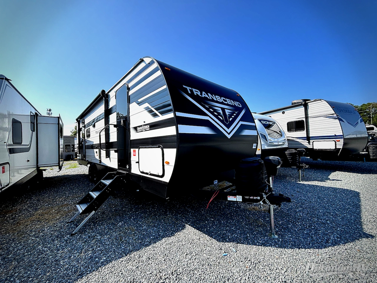 2026 Grand Design Transcend 265BHT Photo 17