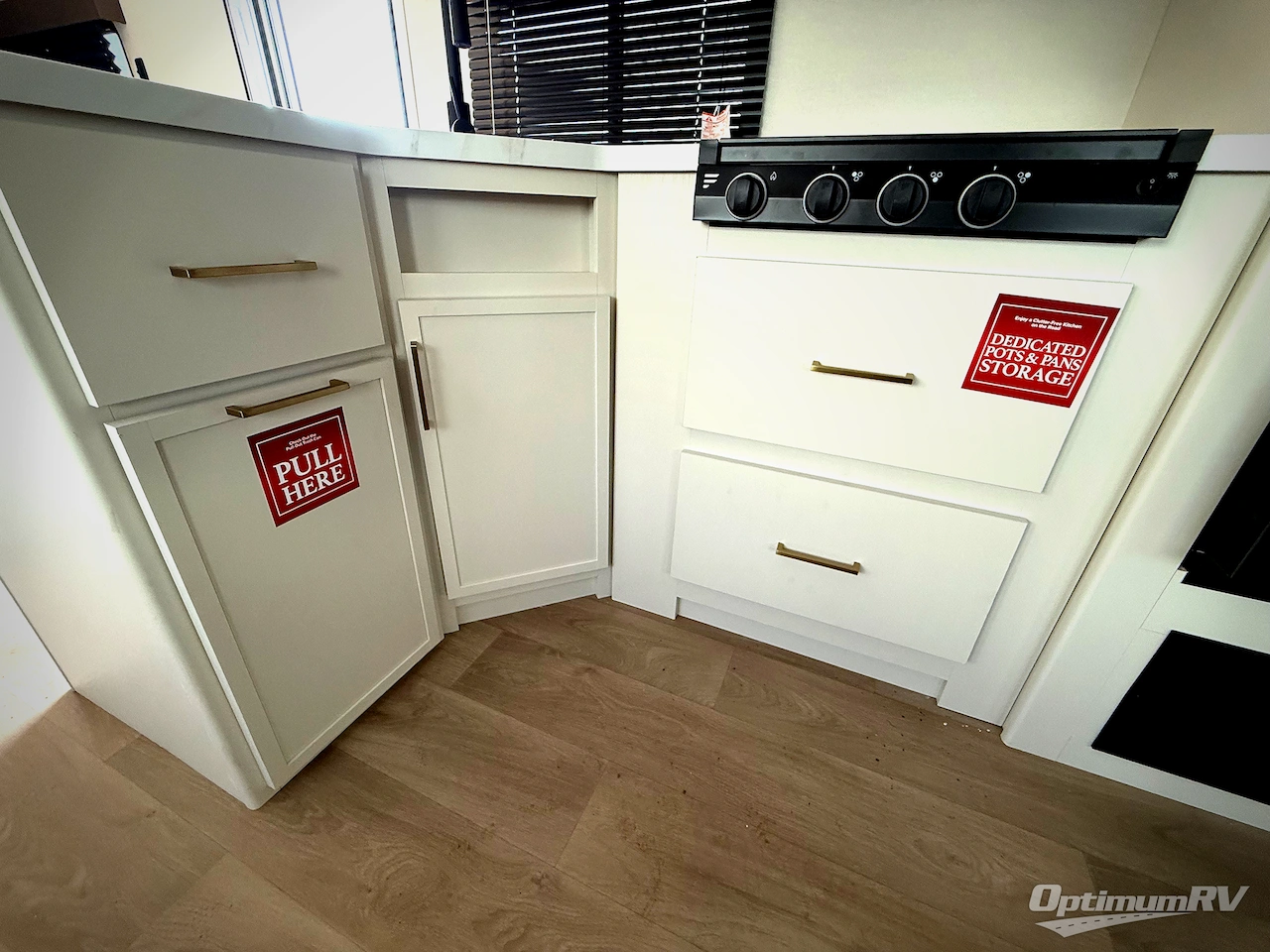 2026 Grand Design Transcend 335BHT Photo 9