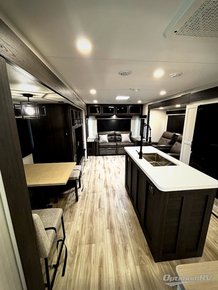 2027 Venture SportTrek Touring Edition STT343VIK Photo 5