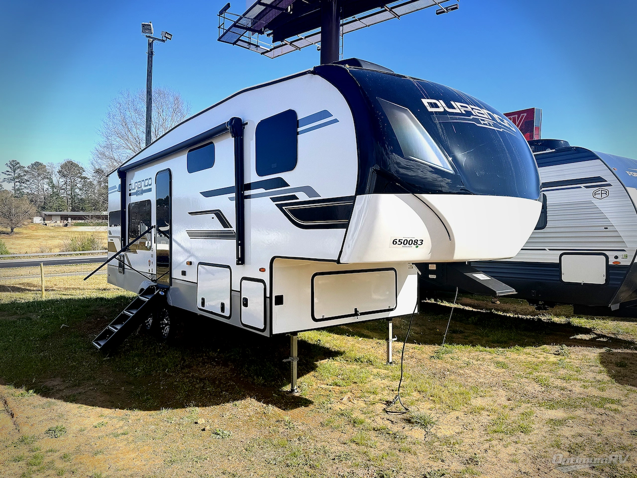 2025 KZ Durango Half-Ton D232MLD Photo 2