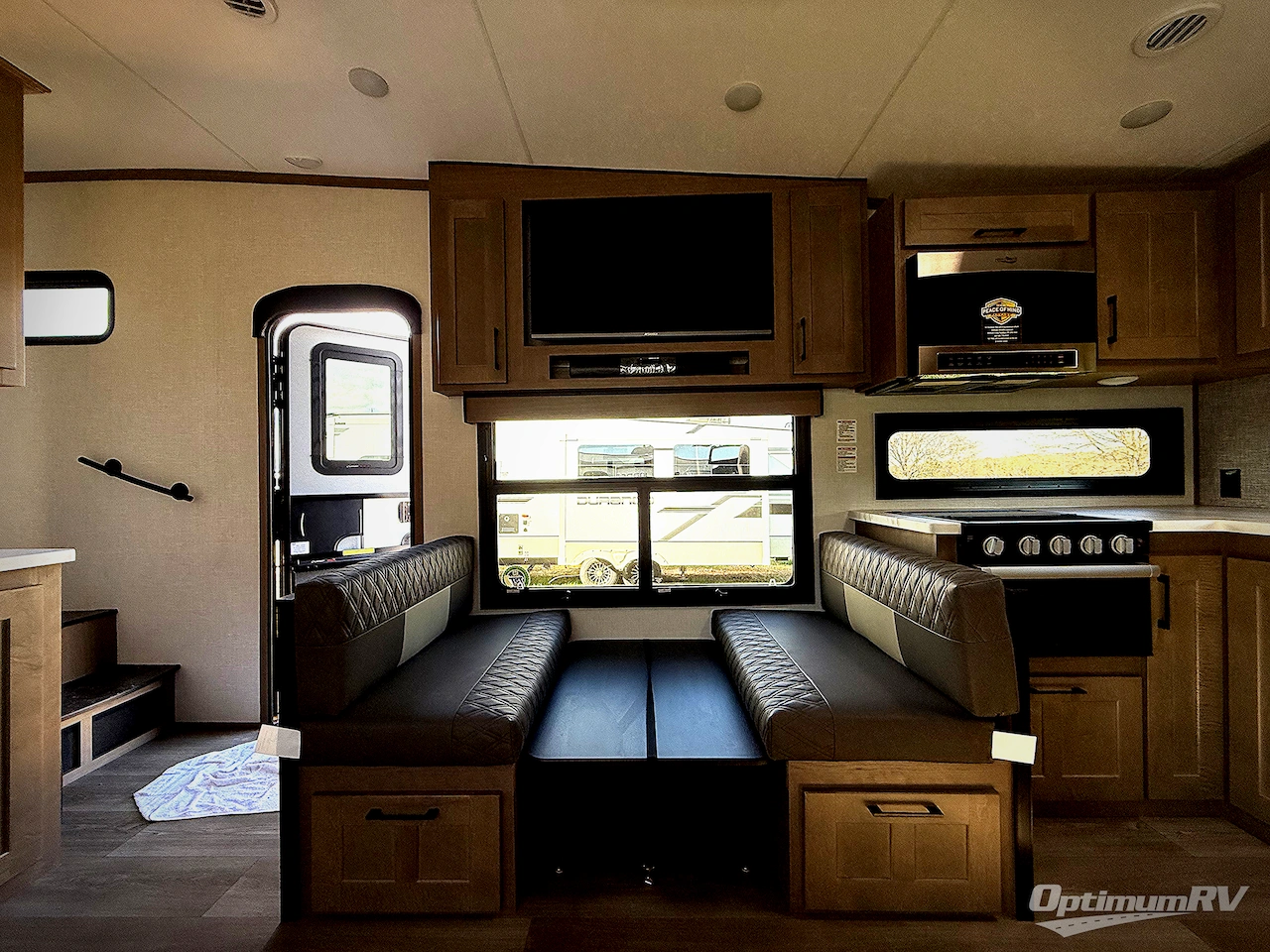 2025 KZ Durango Half-Ton D232MLD Photo 6