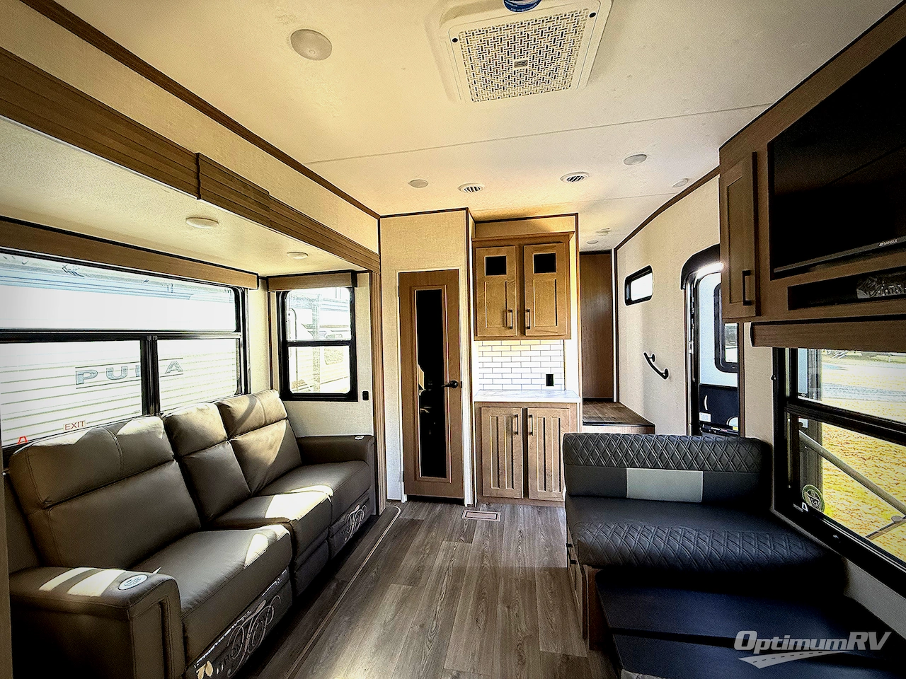 2025 KZ Durango Half-Ton D232MLD Photo 9