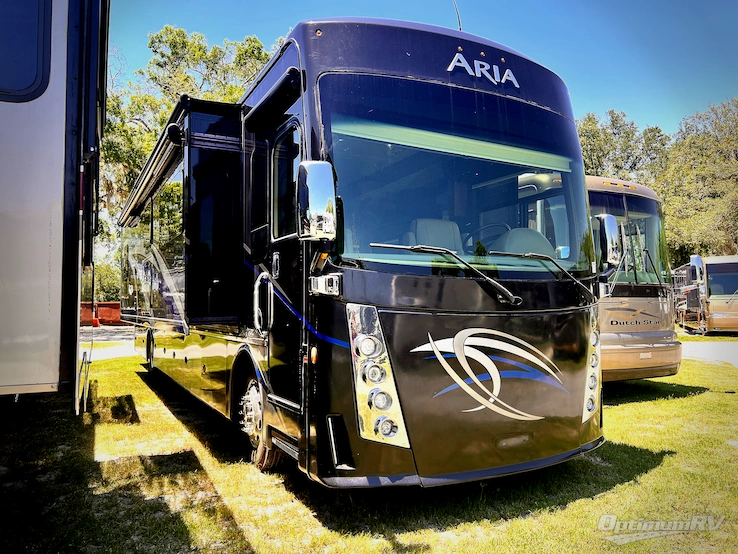 2019 Thor Aria 4000 RV Photo 1