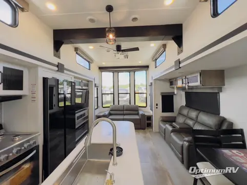 2025 Palomino Puma Destination 402LFT RV Photo 2