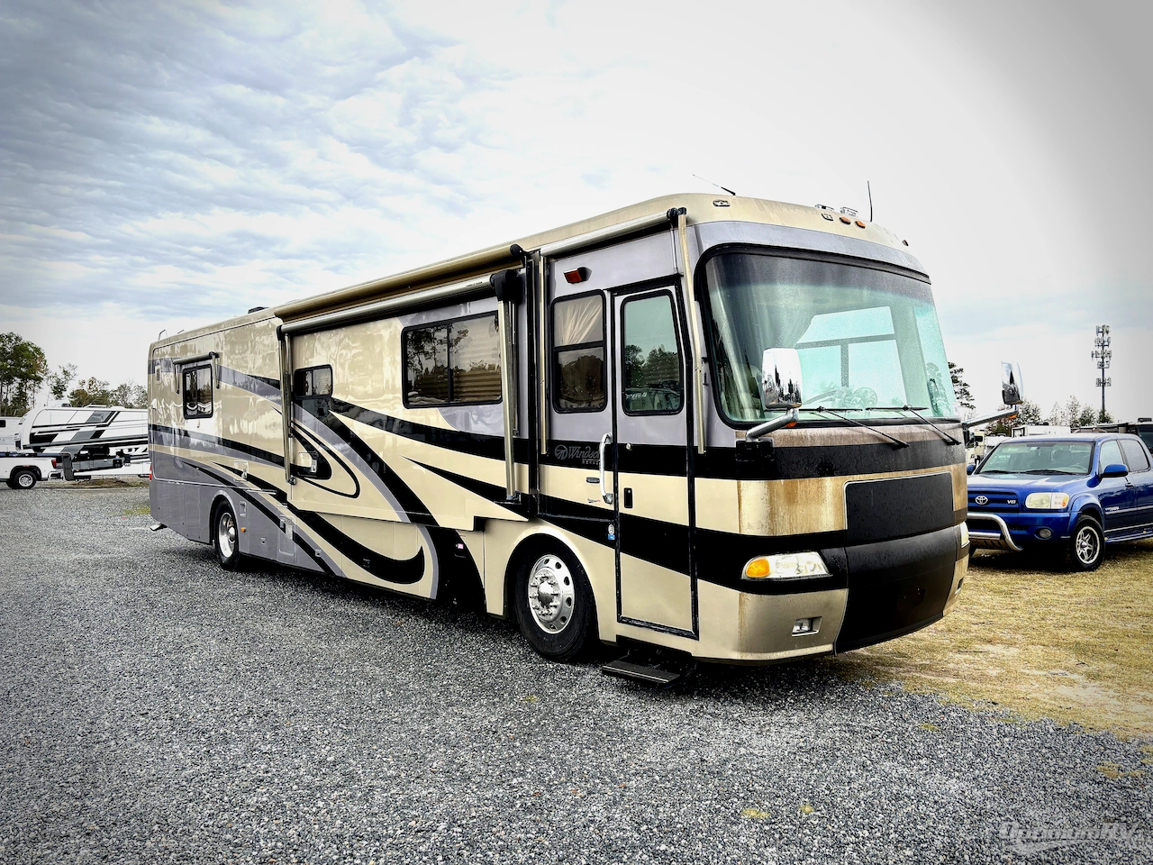 2003 Monaco Windsor 40PDQ Photo 1