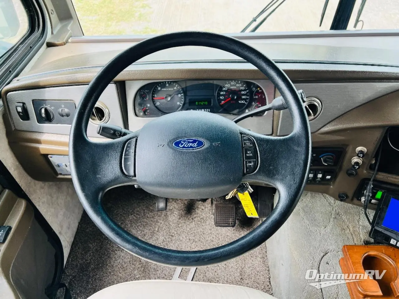 2007 Fleetwood Pace Arrow 33V Photo 4