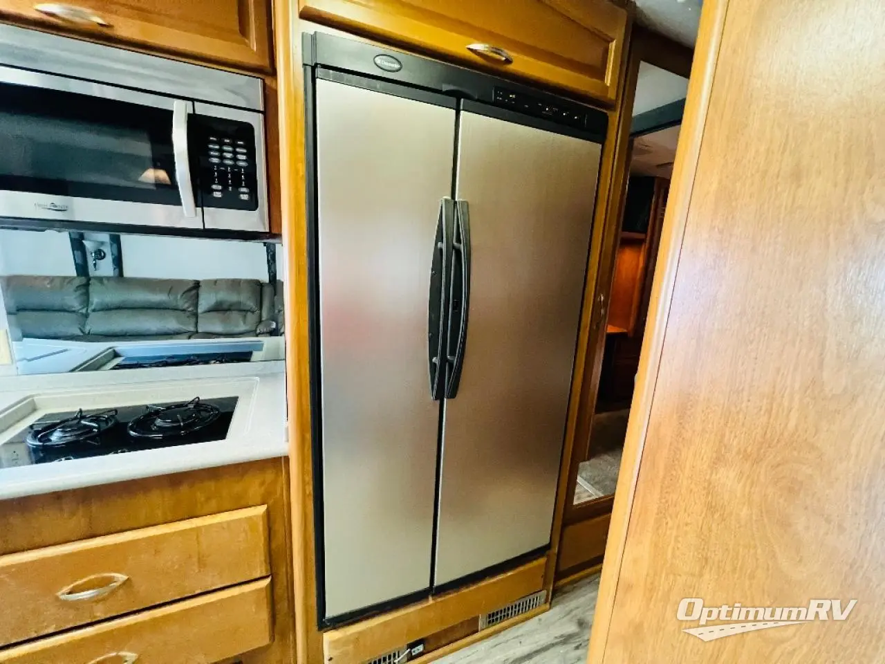 2007 Fleetwood Pace Arrow 33V Photo 12