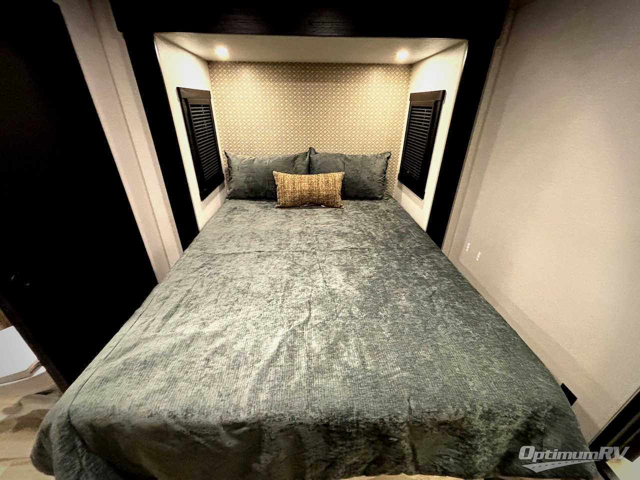 2026 Forest River Salem Hemisphere 376FAM Photo 21