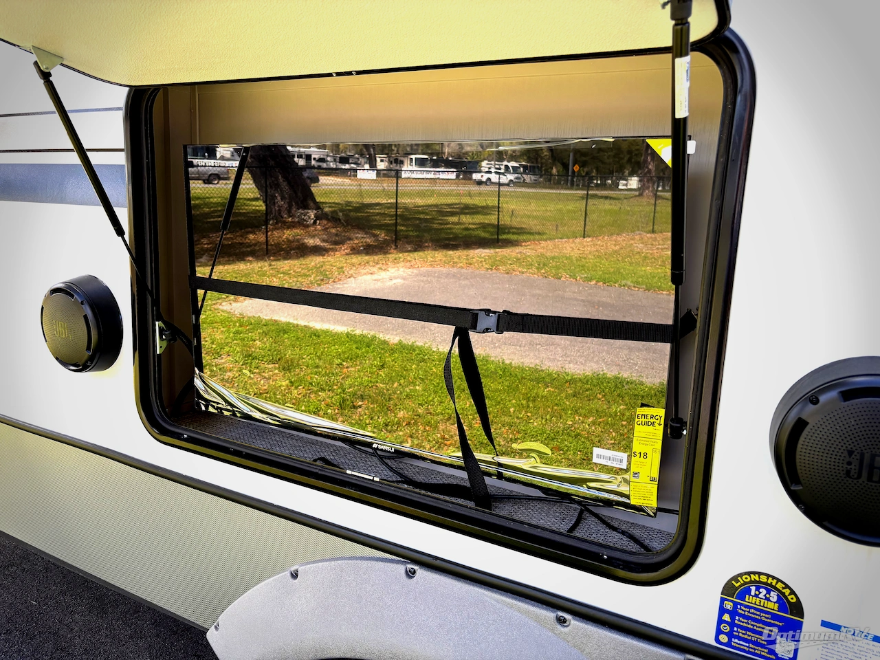 2026 Forest River Salem Hemisphere 321DRL Photo 22