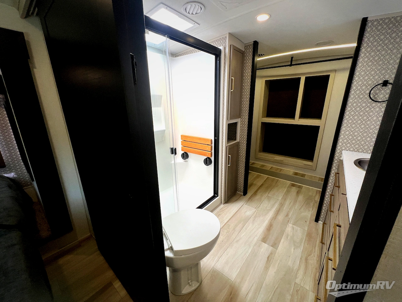 2026 Forest River Salem Hemisphere 380WDR Photo 21