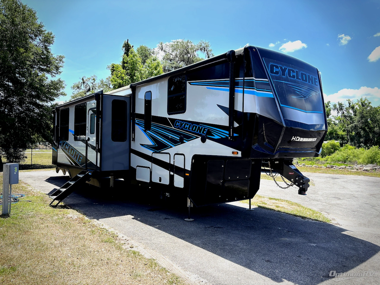 2025 Heartland Cyclone 4014C Photo 1