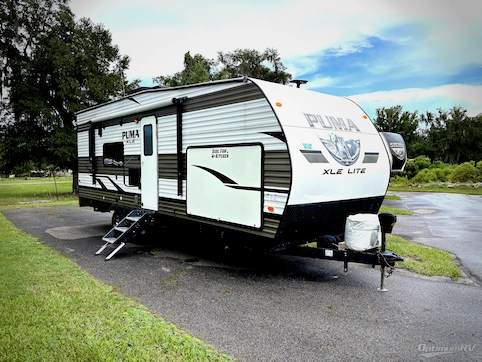 Used 2020 Palomino Puma XLE Lite 25TFC Featured Photo
