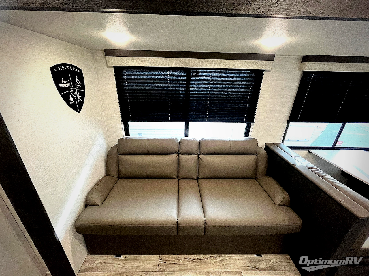 2025 Venture Sienna SA281VQB Photo 8