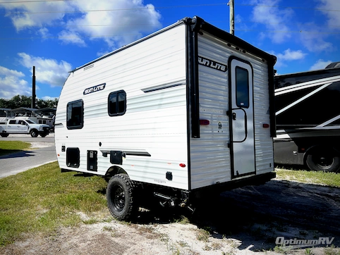 2027 Sunset Park Sun Lite 16BH RV Photo 2