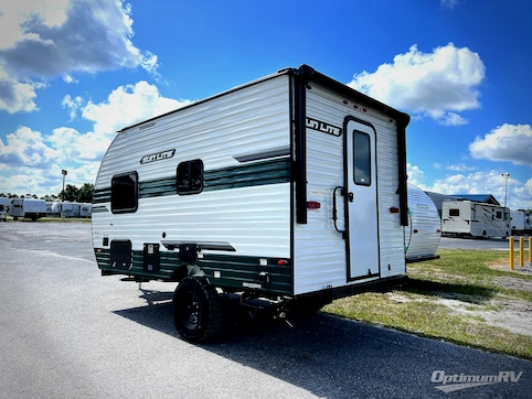 2027 Sunset Park Sun Lite 16BH RV Photo 2