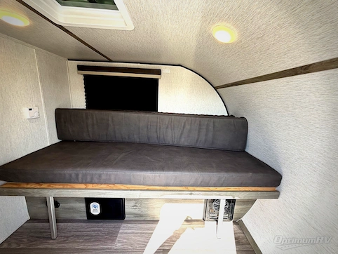 2027 Sunset Park SunRay 109 RV Photo 4