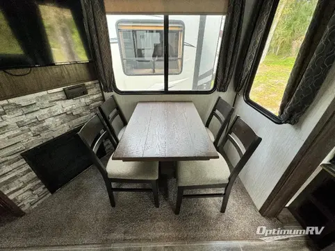 2019 Forest River Cherokee Arctic Wolf 285DRL4 RV Photo 4