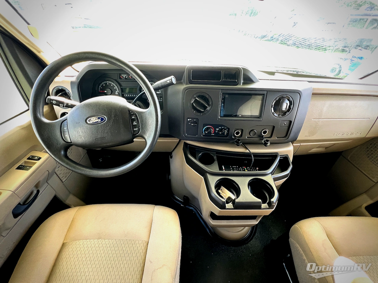 2016 Coachmen Freelander 21QB  Chevy 4500 Photo 7