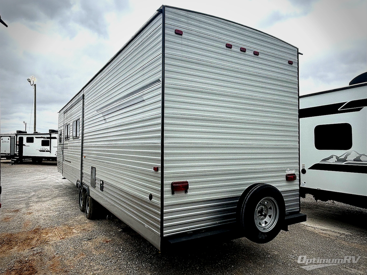 2025 HL Enterprise Hy-Line HY38 Photo 3