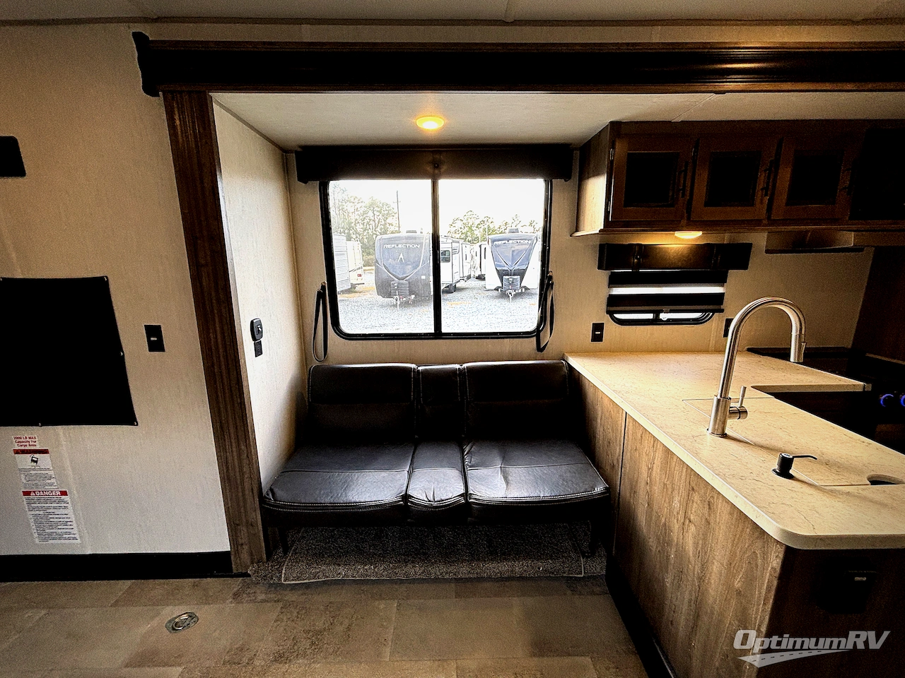 2022 Forest River Vengeance Rogue 29KS Photo 6