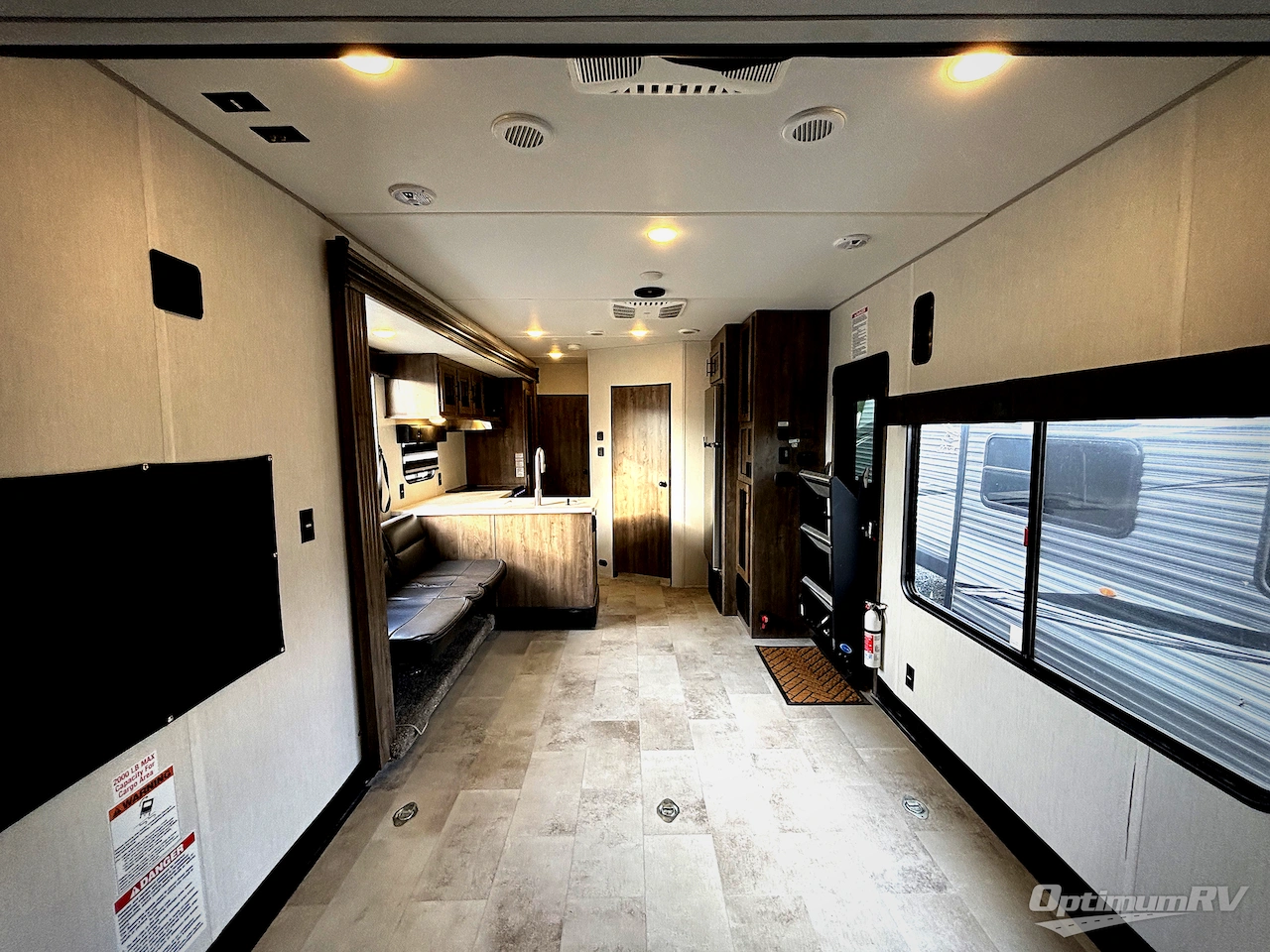 2022 Forest River Vengeance Rogue 29KS Photo 9