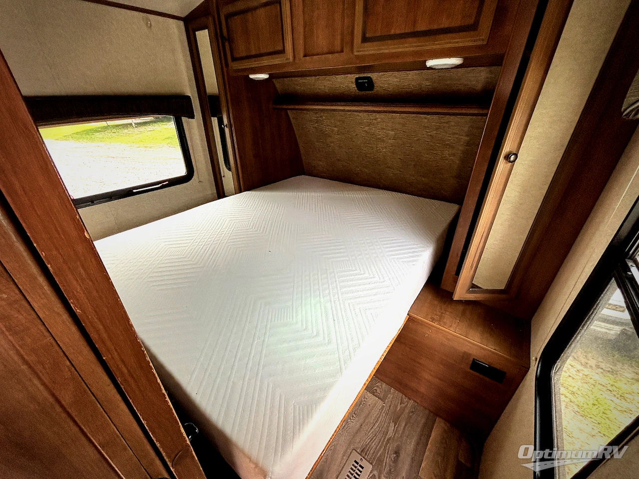 2016 Heartland Sundance XLT 312 BH Photo 7