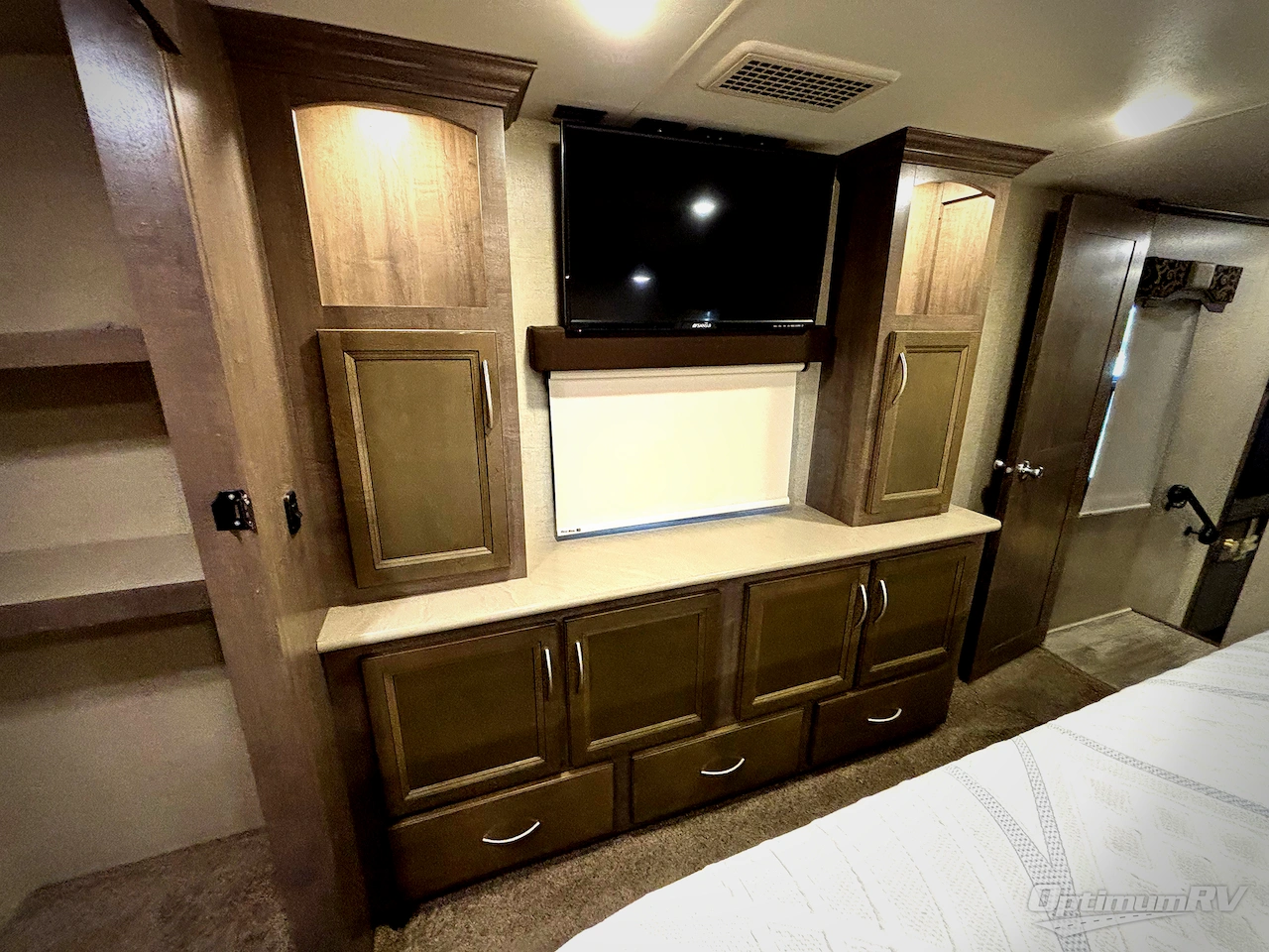 2017 KZ Durango Gold G381REF Photo 11