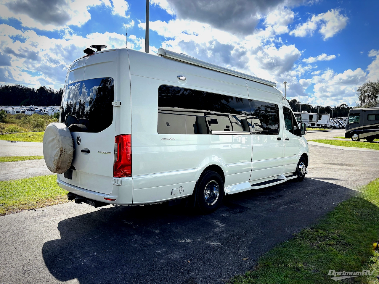 2021 American Coach American Patriot MD2 Lounge Photo 2