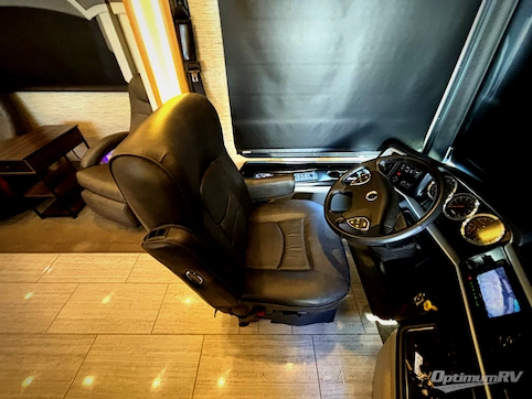 2016 Newmar Ventana 4037 RV Photo 2