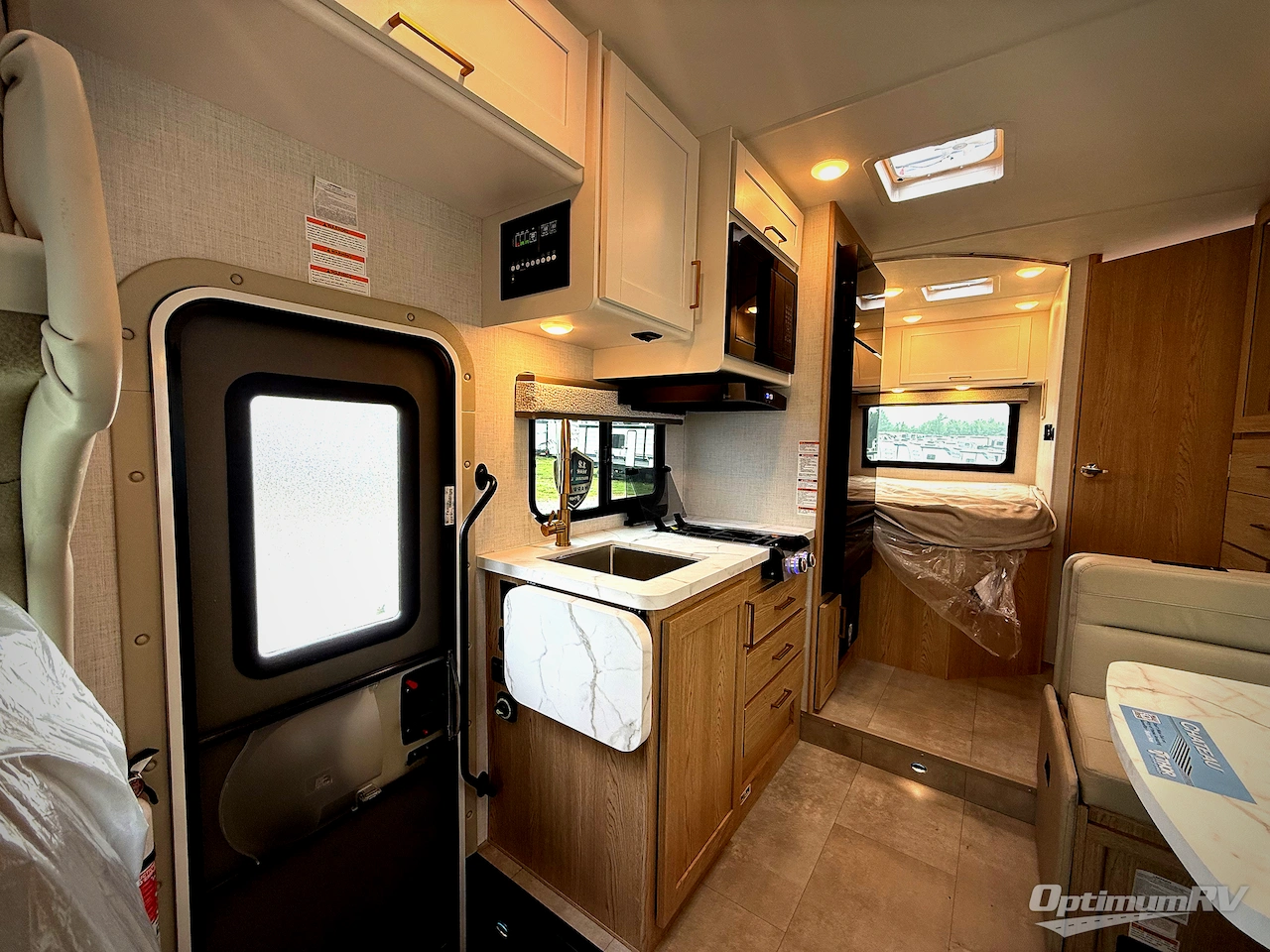 2026 Thor Chateau 21Z Photo 12