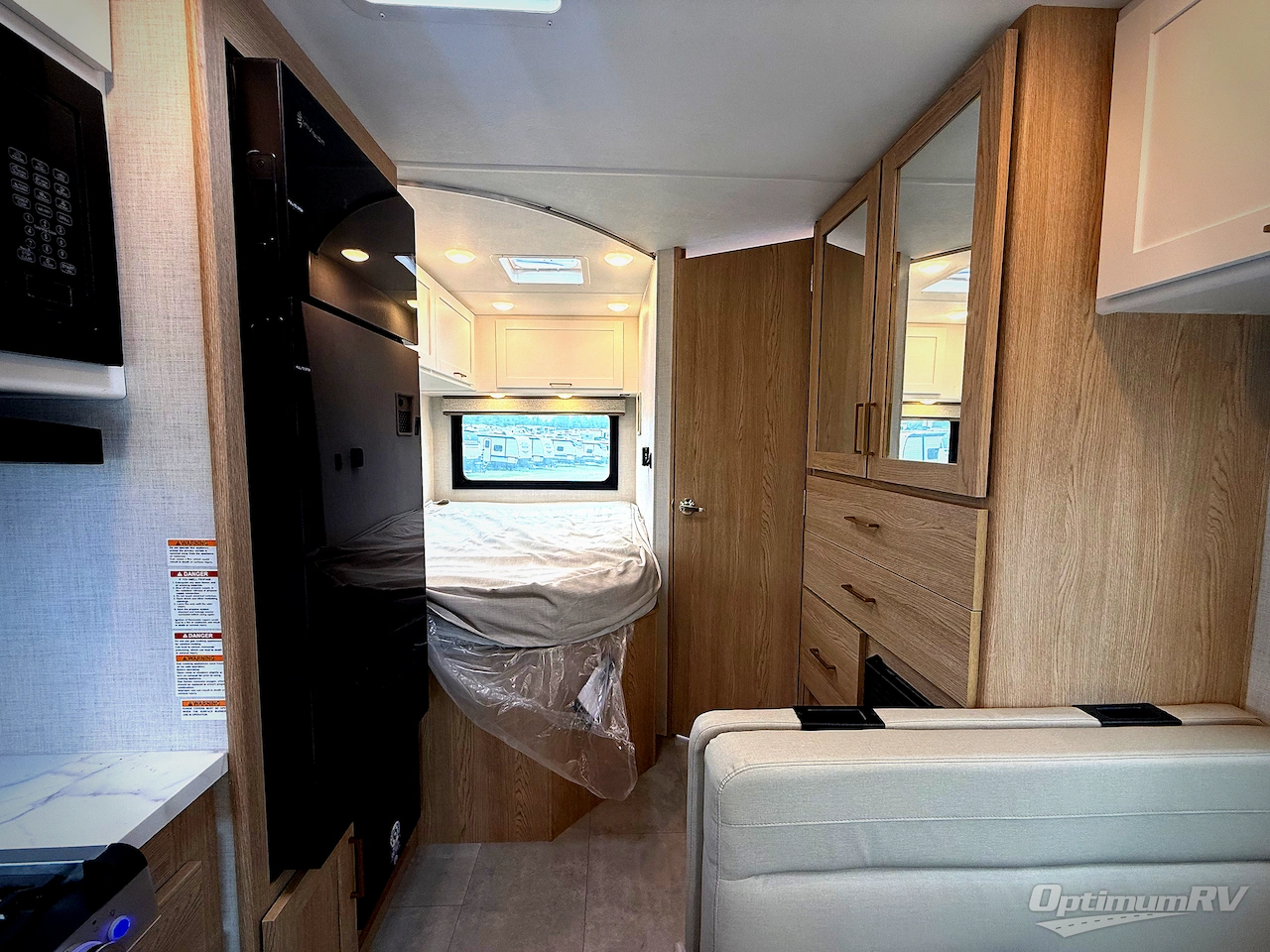 2026 Thor Chateau 21Z Photo 17