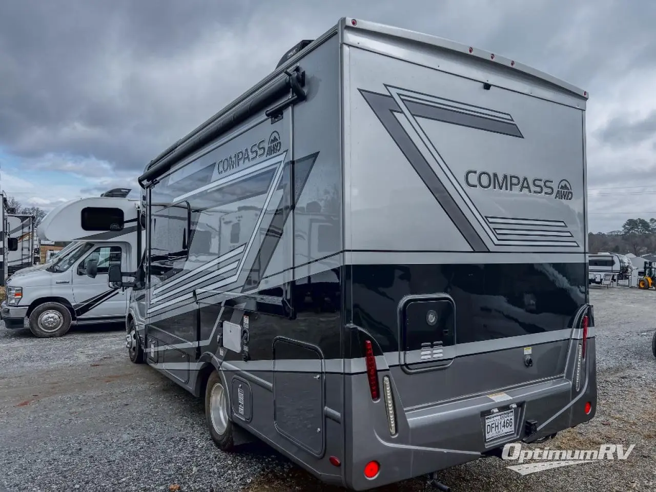 2022 Thor Compass AWD 23TW Photo 2