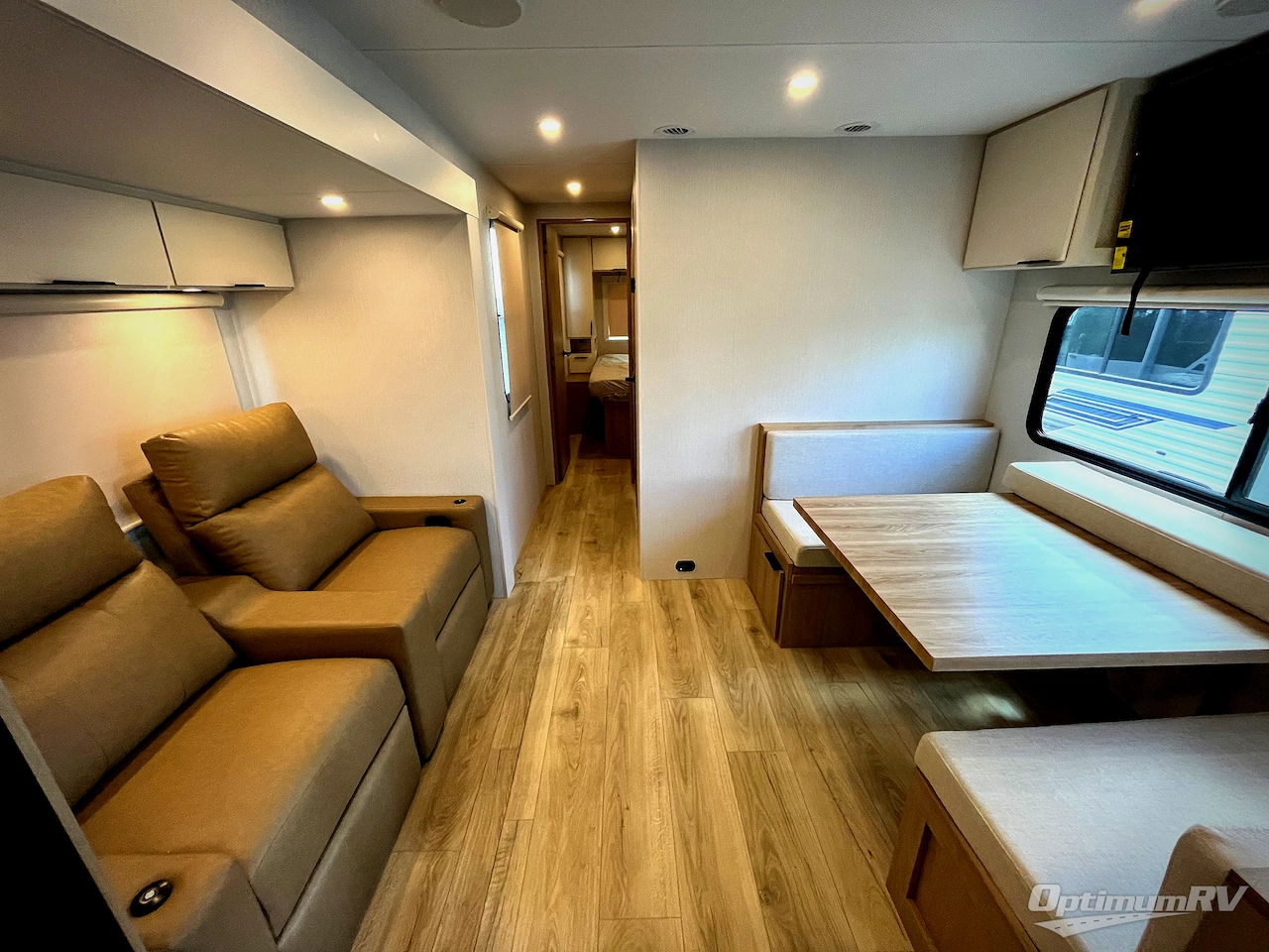 2026 Winnebago Thrive 24RKS Photo 7