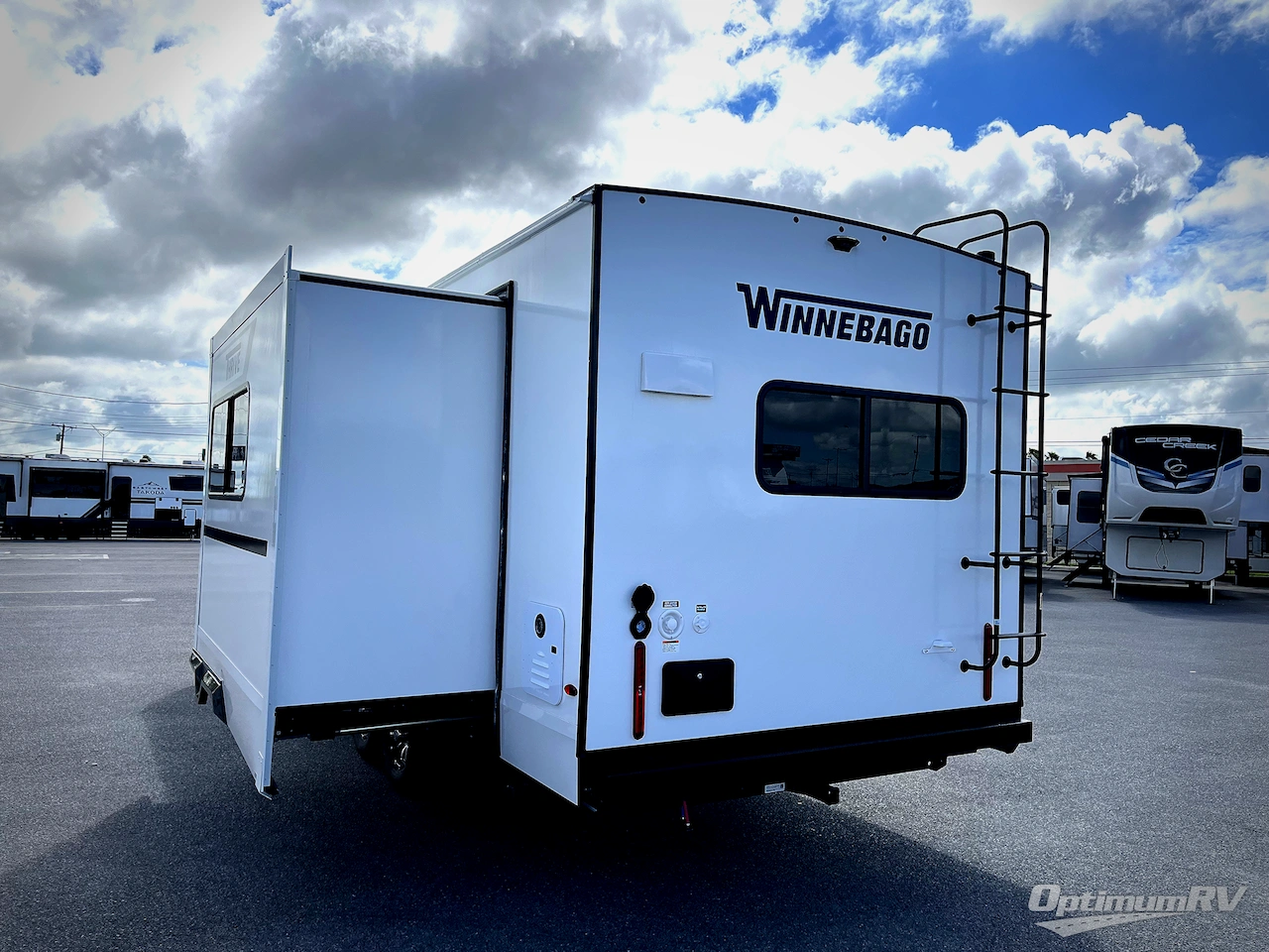 2026 Winnebago Thrive 24RKS Photo 3