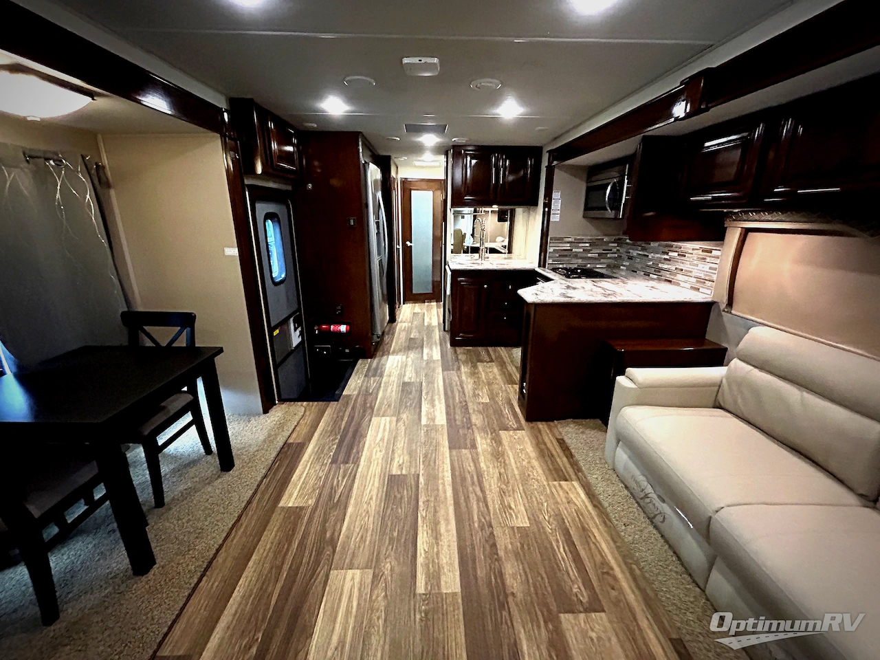 2019 Forest River Georgetown XL 378TS Photo 4