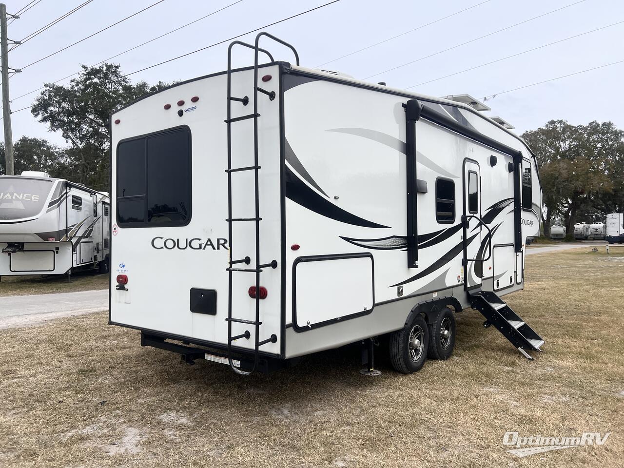 2022 Keystone Cougar Half-Ton 25RES Photo 2