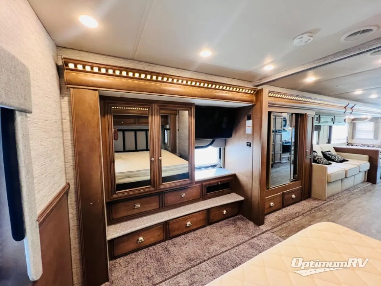 2019 Newmar Bay Star Sport 3307 Photo 12