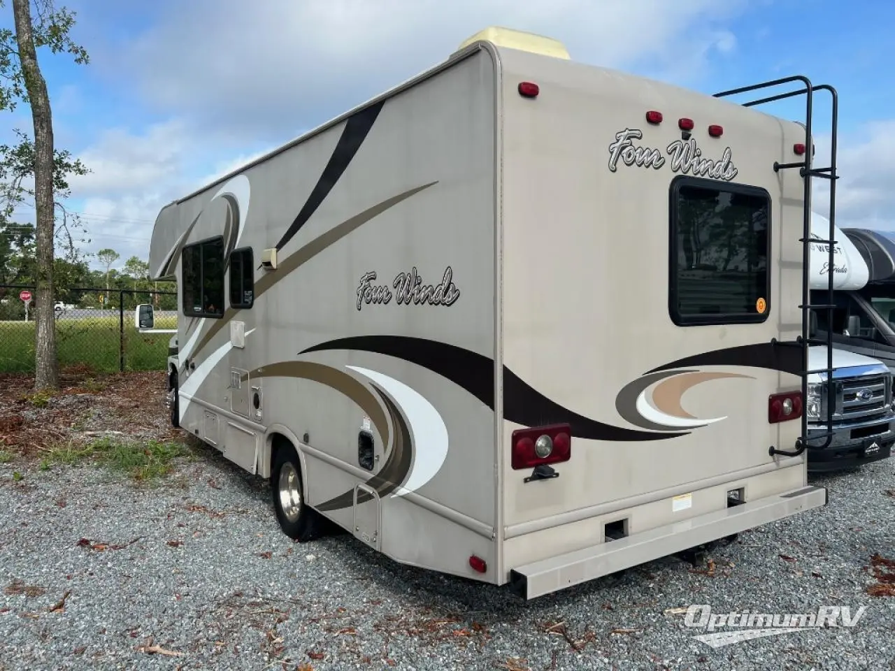 2016 Thor Four Winds 26A Photo 3